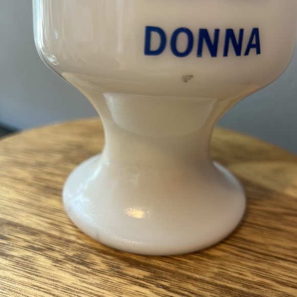 Vintage Walt Disney World souvenir milk glass mug - Picture 6 of 16